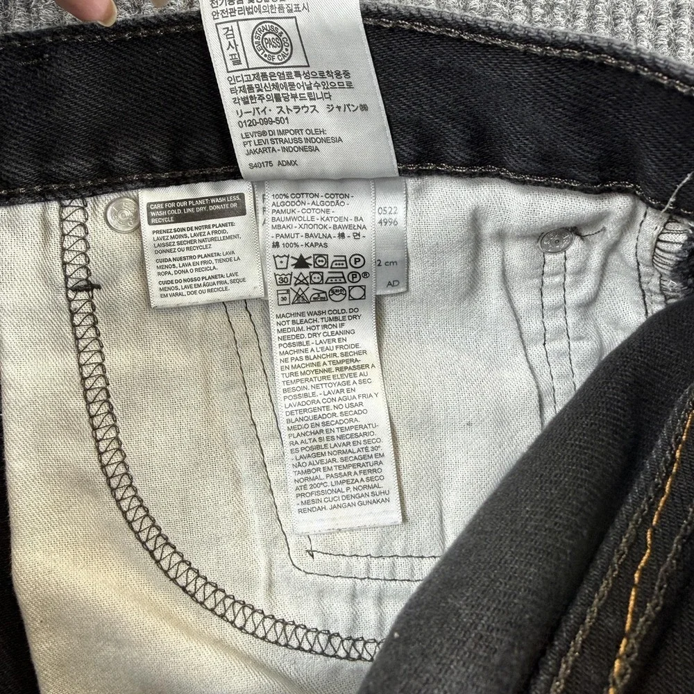 Levis 505 Jeans Mens 35x30 Gray Charcoal Straight Leg Denim Mid Rise‎ Casual